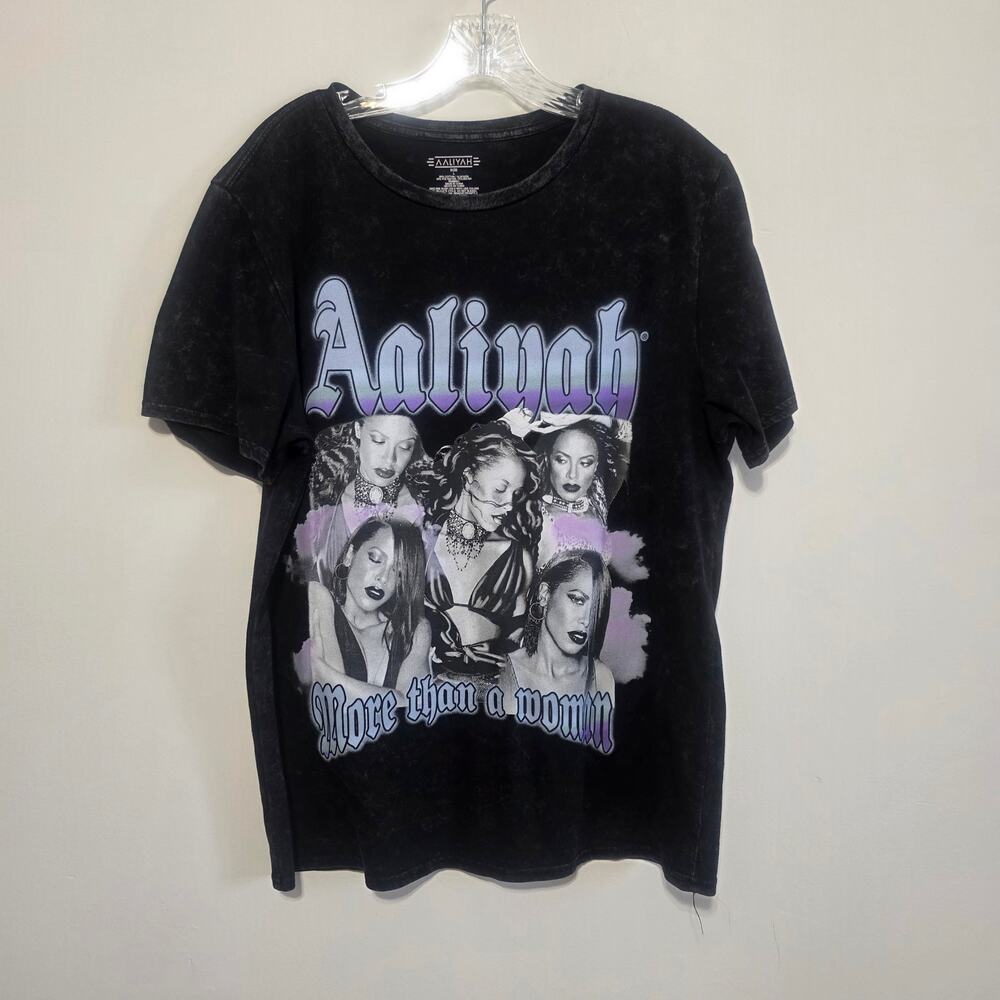 C-Life Group Aaliyah More Than A Woman Mineral Wash T-Shirt Size Large